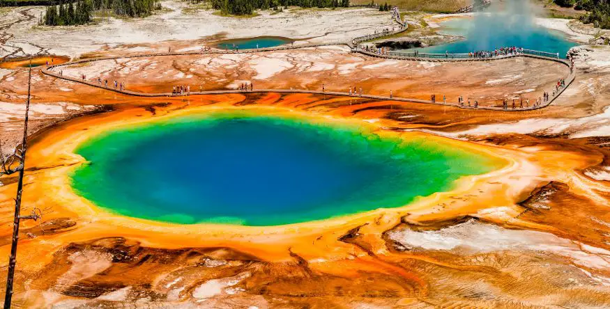  The Grand Prismatic Spring